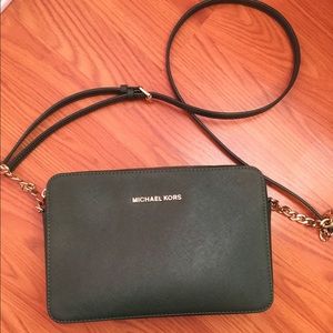 Michael Kors Large Jet Set Crossbody